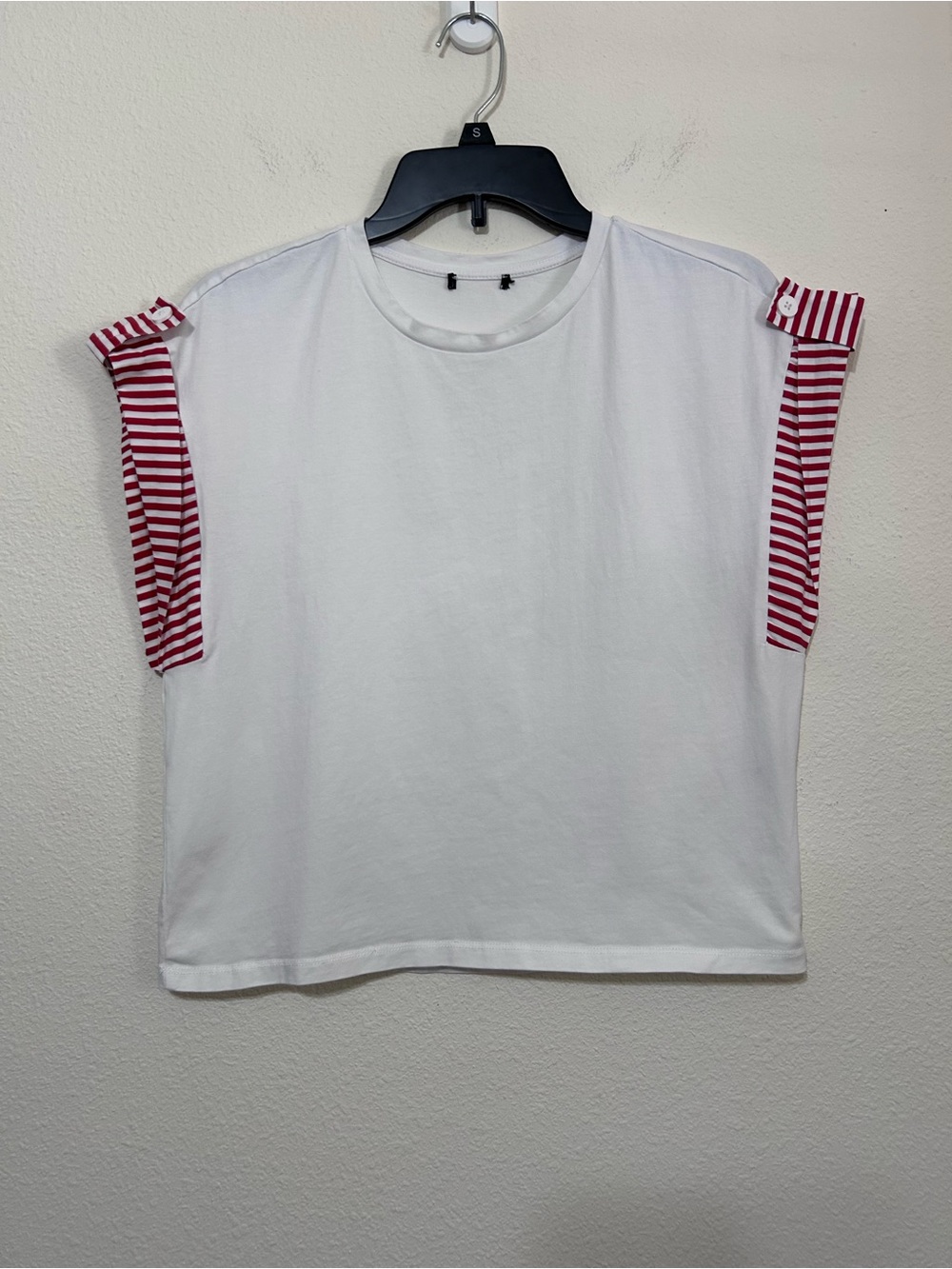 ZARA White Crewneck Tee with Red Striped Cuffed Sleeves Size S - Picture 7 of 8